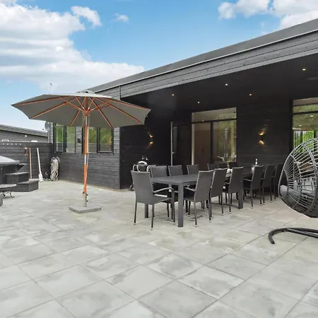 6 Bedroom In * Glesborg